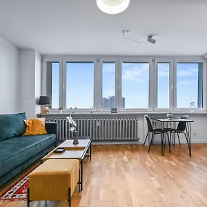 Apartament Rentplanet - Komorska, Warszawa